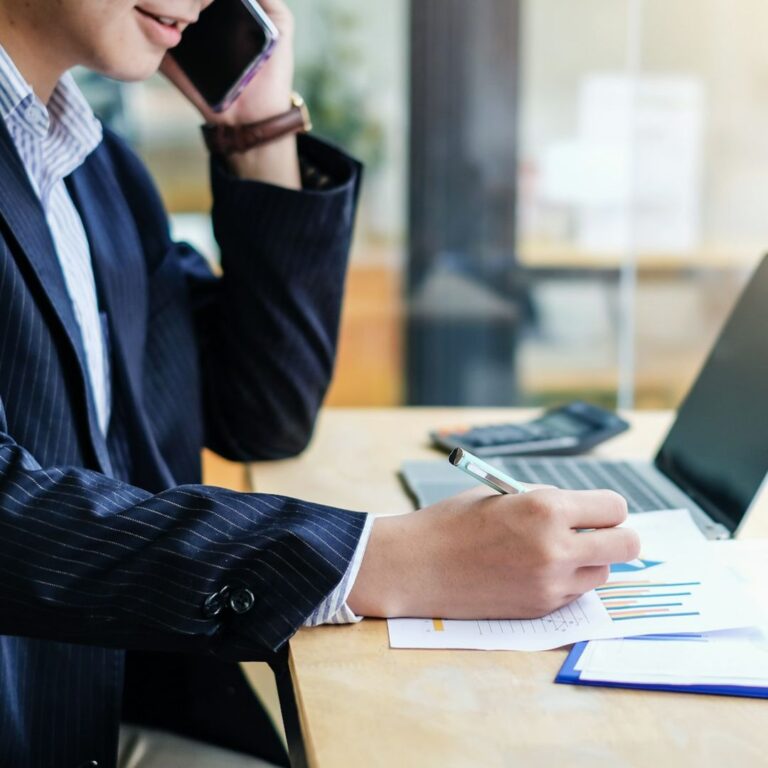 Find Out about the Company-10 Good Questions to Ask HR During an Interview
